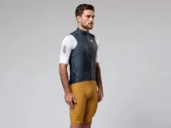 GOBIK Plus 2.0 Unisex Meteor Veste Sans Manches Warm 2023 13 GOBIK Plus 2.0 Unisex Meteor Veste Sans Manches Warm 2023 -Magasin De Vtt De Qualité gobik plus 20 unisex meteor veste sans manches warm 2023 2